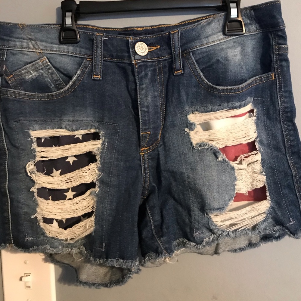 rock & republican american flag jean short